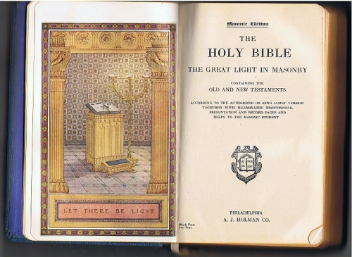 THE HOLY BIBLE -THE GREAT LIGHT IN MASONRY 1936 foto 1