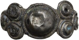 lot 945