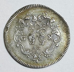 Reverse image