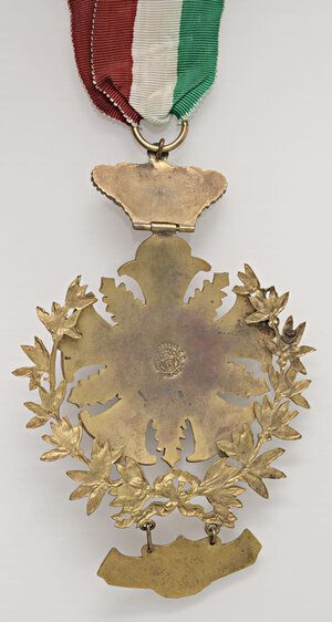 Reverse image