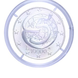 Reverse image