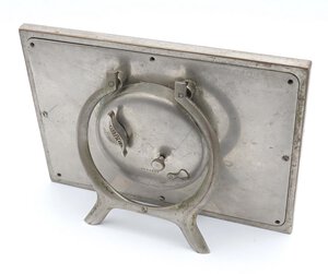 Reverse image