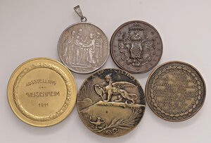Reverse image