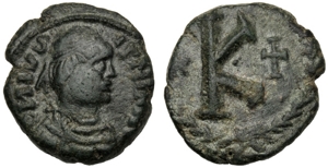 obverse: Giustiniano I (527-565), Mezzo Follis, Roma, 527-565 d.C.; AE (g 9,82; mm 22; h 12)
; Busto a d., Rv. Grande K; a s., astro, a d., croce. Tutto in corona d’alloro. DOC 325 a; Sear  301.
Rara, bb.Justinian I (527-565), Half follis, Rome, AD 527-565; AE (g 9,82; mm 22; h 12)
; Bust r., Rv. Large K; at l., star, at r., cross. All within laurel wreath. DOC 325 a; Sear  301.
Rare, very fine.