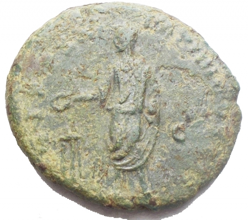 reverse: Impero Romano - Marco Aurelio 161-180. Asse Ae. Roma 167 dC. d/ Testa laureata a ds r/ Marco Aurelio sacrifica su tripode. Ric III 950. gr 9,91. mm 26,6 x 23,6. BB+. Bel ritratto e bellissima patina verde. Moneta intonsa