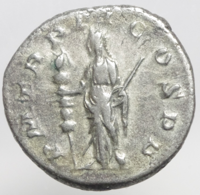 reverse: Impero Romano .Gordiano III. 238-244 d.C. Antoniniano. D/ IMP CAES MANT GORDIANVS AVG Busto radiato verso destra. R/ PM TRP II COS PP La Fides stante verso sinistra con stendardo e lancia. Peso 4,55 gr. Diametro 21,66 mm.BB+.