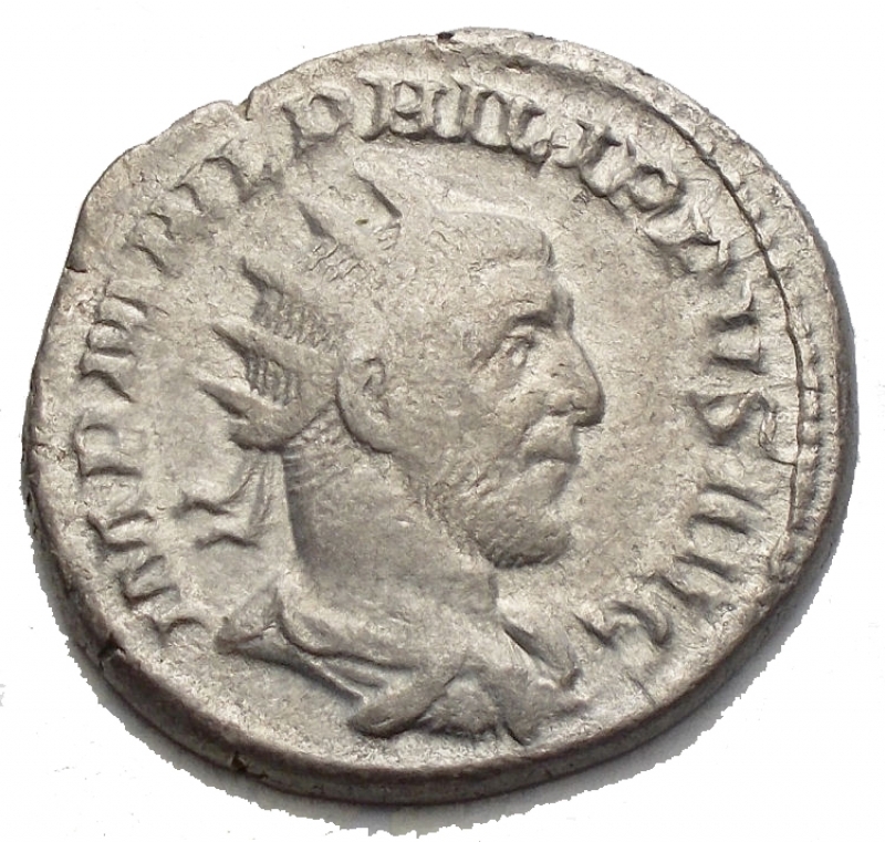 obverse: Impero Romano - Filippo I.(244-249 AD). Antoniniano. Circa 247 AD. D/ Busto radiato, drappeggiato e corazzato a destra. R/ Aequitas stante a sinistra con bilancia e cornucopia. AG. 3,4 gr. 21,68 mm. RIC IV 27b; RSC 9. BB+