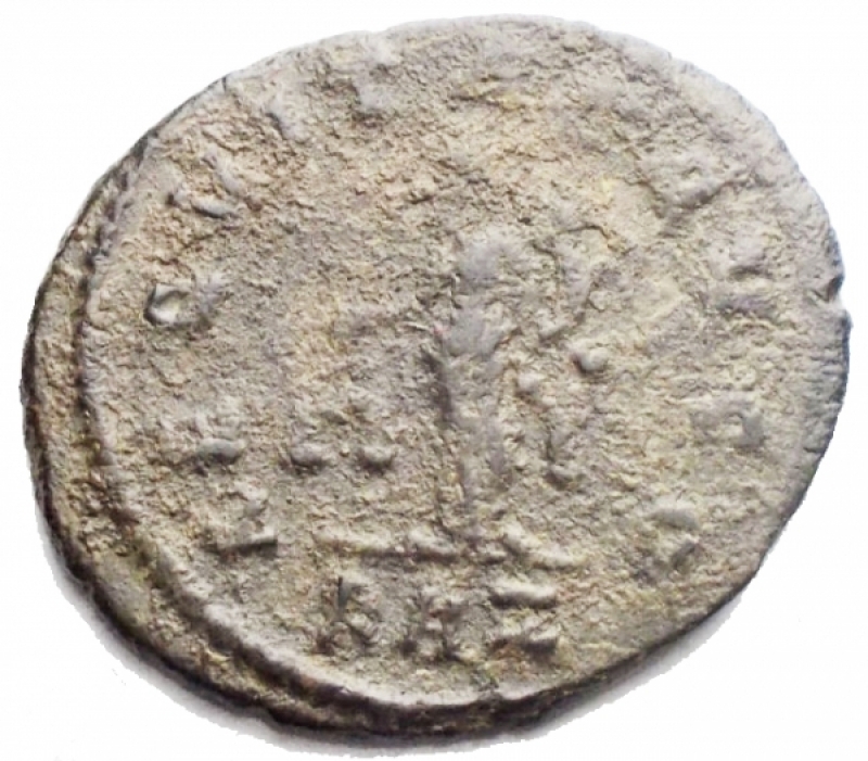 reverse: Impero Romano -Carino. 283-285 d.C.Antoniniano. D/ IMP C M AVR CARINUS AVG Busto a ds.R/ AEQUITAS AVGG.Equita  stante con bilancia e cornucopia. In esergo KAZ.BB+/BB. Sedimenti su argentatura.