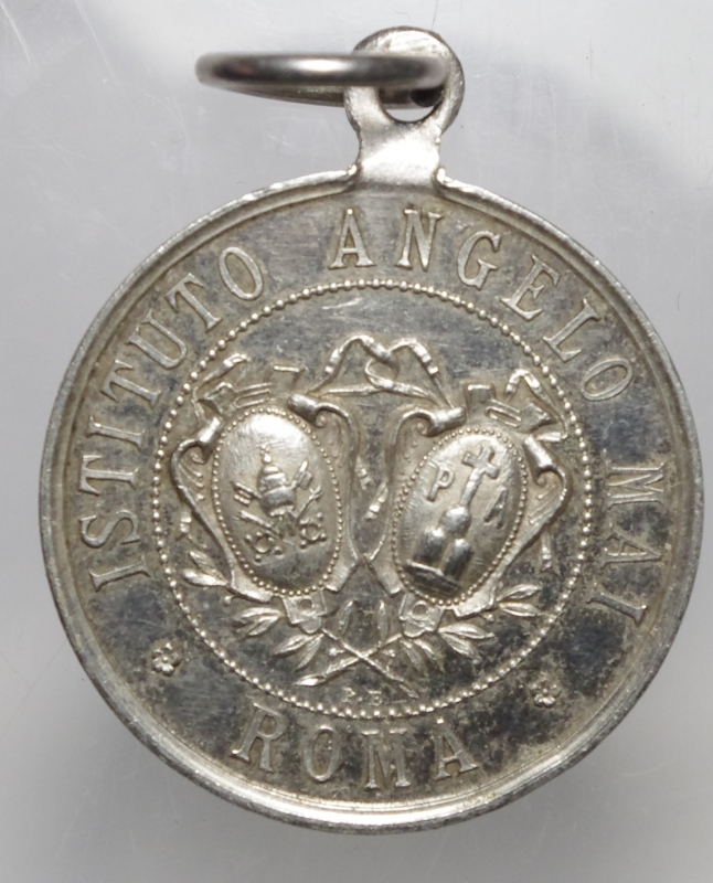 obverse: Medaglie Papali.ISTITUTO ANGELO MAI ROMA.Ag.BENEMERENTI.Peso 14,45 gr.BB+ con appicagnolo