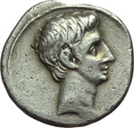 obverse:  Augusto (27 a.C-14 d.C). Denario, ca. 30-27 a.C.