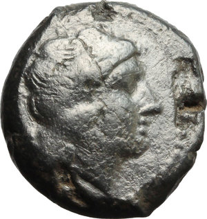 obverse: Anonymous.  AE Unit, Neapolis mint, after 276 BC. Obv. Female head right. Rev. Lion walking right; in exergue, [ROMANO]. Cr. 16/1a. HN Italy 276. AE. g. 11.69  mm. 20.00   Glossy dark green patina. VF. 
