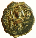 obverse: Bizantini. Costante II. 641-668 d.C. Follis. AE. D/ Busto frontale di Costante. R/ Grande M. Peso 3,90 gr. Peso 25,00 mm. qBB. R. pc