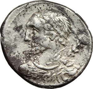 obverse: Ti. Quinctius.  AR Denarius, 112-111 BC. Obv. Bust of Hercules left, seen from behind, with club above right shoulder. Rev. Desultor left; behind, M and dot; below horses, TI-Q on sides of rat left; in exergue, D.S.S incuse on tablet. Cr. 297/1. AR. g. 3.92  mm. 20.00   Unusually well centred on a broad flan and complete. A superb example, lightly toned, with dark spots. Good VF.