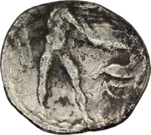 reverse: Italy. Southern Apulia, Tarentum.   AR Diobol, 380-325 BC. Obv. Helmeted head of Athena left. Rev. Herakles standing right, lifting lion with neck grip; at left, club and bow. HN Italy 914. Vlasto 1240. AR. g. 1.00  mm. 12.00    VF.
