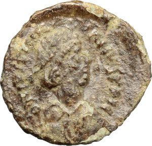 obverse: Justinian I (527-565).  AE Pentanummium, Constantinople mint. Obv. DN IVSTINIANVS PP... Diademed, draped and cuirassed bust right. Rev. Large Є; to right, cross. D.O. 97 e. Sear 172. AE. g. 1.19  mm. 13.00  R. Rare, missing from BMC, Ratto and Tolstoi. An attractive example, olive green patina. VF/Good VF.