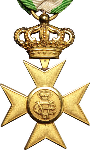 obverse: Vittorio Emanuele III (1900-1943). Croce d oro per l anzianità di servizio (25 anni)