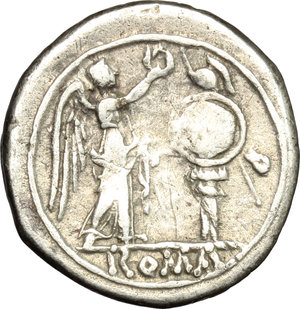 reverse: Anonymous. AR Victoriatus, after 218 BC
