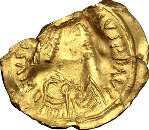 obverse: Justinian I. (527-565).. AV Tremissis, Constantinople mint