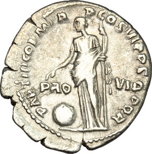 reverse: Trajan (98-117.).. AR Denarius, 114-117
