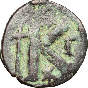reverse: Justin I (518-527).. AE Half follis, Constantinople mint, 522-527