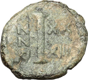 reverse: Justinian I (527-565).. AE Decanummium, Theupolis (Antioch) mint, 560-561