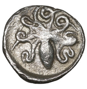 reverse: Sicily. Syracuse. Second Democracy circa 466-405 BC. Litra. AR 10 mm - 0,61 gr. O:\ ΣVRA (R retrograde), Archaic head of Arethusa right. R:\ Octopus. SNG ANS 137. XF