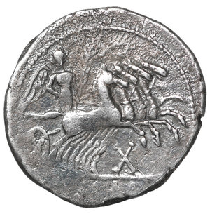 reverse: M Tullius Denarius. 119 BC. 360 gr. – 20.9 mm. O:\ Helmeted head of Roma right, ROMA behind. R:\ Victory in quadriga right, wreath above, X below; M TVLLI in ex. Cr280/1, Syd 531, BMCRR (Italy) 502. Scarce. VF+