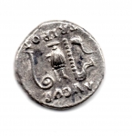 reverse: VESPASIANO (68-79), Roma. AR Denarius (3,19 gr.). R.\: AVGVR TRI POT - strumenti sacrificali. BB+. BMC 64. BN 50. Cohen 45. RIC 42.