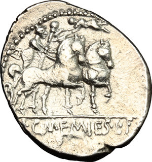 reverse: L. and C. Memmius L.f. Galeria.. AR Denarius, 87 BC