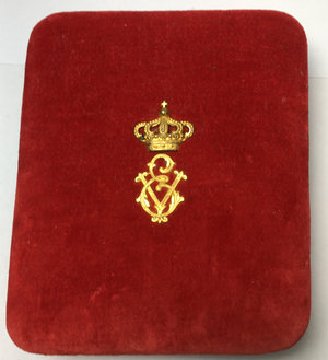 reverse: Ordine della Corona d Italia.. Placca da petto, distintivo e miniatura