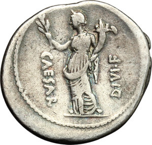 reverse: Augustus (27 BC-14 AD).. AR Denarius, c. 32-29 BC