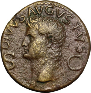 obverse: Augustus (27 BC-14 AD).. AE Dupondius, struck under Caligula, 37 AD