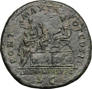 reverse: Hadrian (117-138).. AE Sestertius, 118 AD