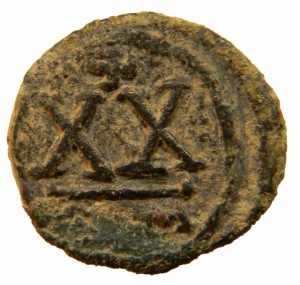reverse: Bizantini. Tiberio II Costantino. 578-582 d.C. Ae. Mezzo Follis. Zecca Roma. Sear 467. Peso 4,70 gr. Diametro 21,17 mm. BB+. R.=