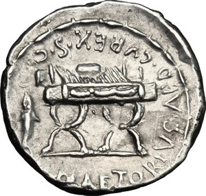 reverse: M. Plaetorius M. f. Cestianus.. AR Denarius, 67 BC