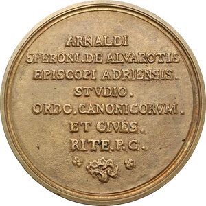 reverse: Arnaldo Speroni degli Alvarotti (1727-1800), nobile padovano, vescovo di Adria. Medaglia fusa 1776 per la ricostruzione della Chiesa dei Santi Apostoli Pietro e Paolo