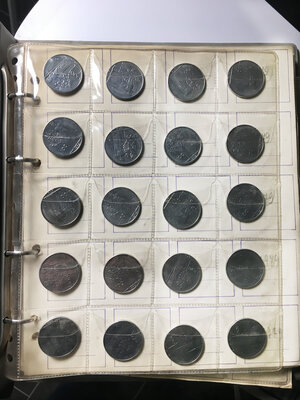 obverse: Lotto di 100 monete da 100 lire di varie date in buona conservazione più 33 monete in acmonital di Vittorio Emanuele III