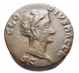 obverse: Medaglie - Interessante medaglia a riprodurre Clodius Macer. g 5,86. mm 19,21