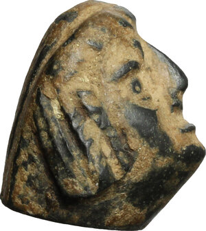 reverse: Bronze head.  Roman period, 1th-3rd century.  Height 18 mm