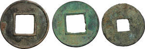 reverse: China. Lot of 3 AE coins: ban liang (1), wu chu (2)