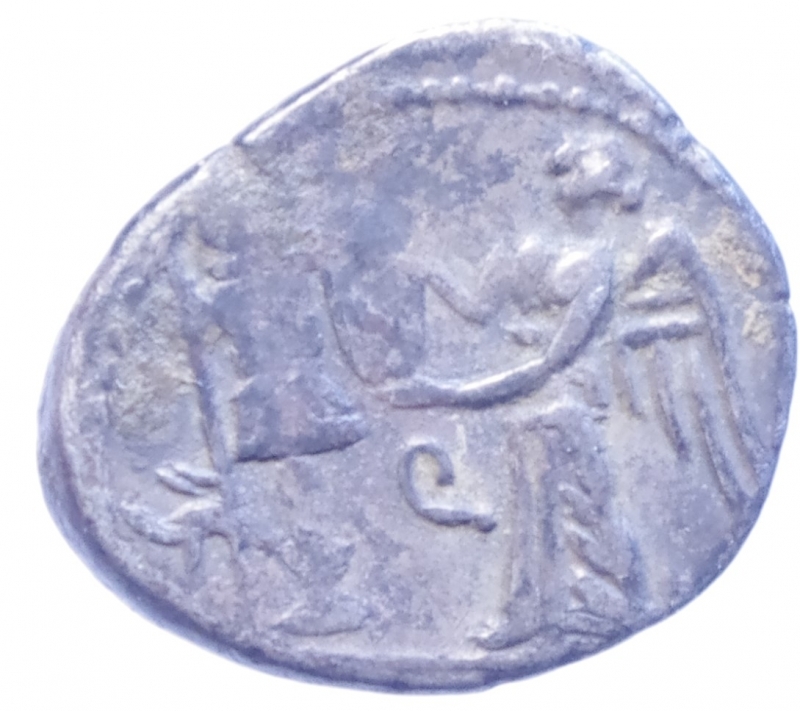 reverse: Repubblica Romana.Egnatuleia.Quinario.Peso 1,75 gr.