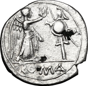 reverse: Anonymous. AR Victoriatus, after 218 BC