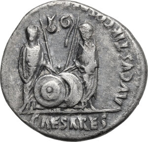 reverse: Augustus (27 BC. - 14 AD.).. AR Denarius, 2 BC-2 AD