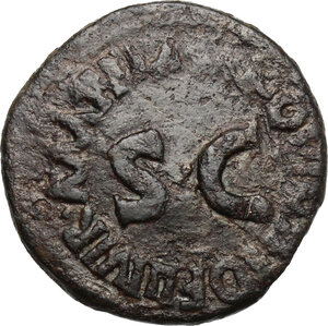 obverse: Augustus (27 BC - 14 AD)  . AE Dupondius. M. Sanquinius, moneyer. Struck 17 BC