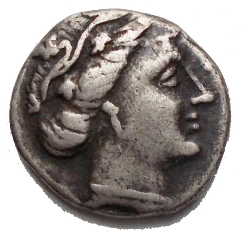 obverse: Mondo Greco - Euboia, Histiaia, 3rd-2nd centuries BC. AR Tetrobol (13,8mm. 2,25g). Wreathed head of the nymph Histiaia r. R/ Nymph seated r. on stern of galley; wing on side of ship; below, trident head l. and TI. BCD Euboia 382. Near EF