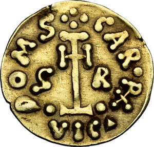 reverse: The Lombards at Beneventum. Grimoald III as Dux with Charlesmagne (788-92).. AV Tremissis