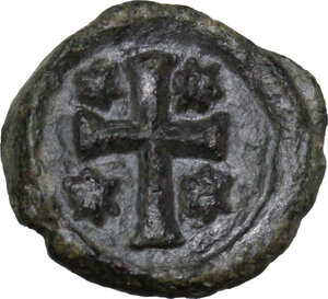 reverse: Justinian I (527-565).. AE Decanummium, Ravenna mint