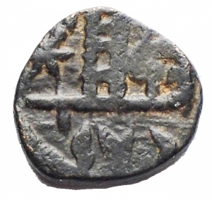 reverse: Monete Barbariche - Valentiniano III (425-455).AE 10,38 mm.D/ Busto diademato, drappeggiato e corazzato a destra.R/ Porta d accampamento, a sn astro.g 1,11.BB.R.