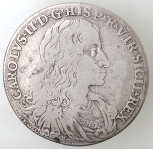 obverse: Napoli. Carlo II. 1674-1700. Mezzo Ducato 1683. Triscele come interpunzoni. Ag. 