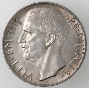 obverse: Vittorio Emanuele III. 1900-1943. 10 lire 1927 Biga. 1 Rosetta. Ag. 